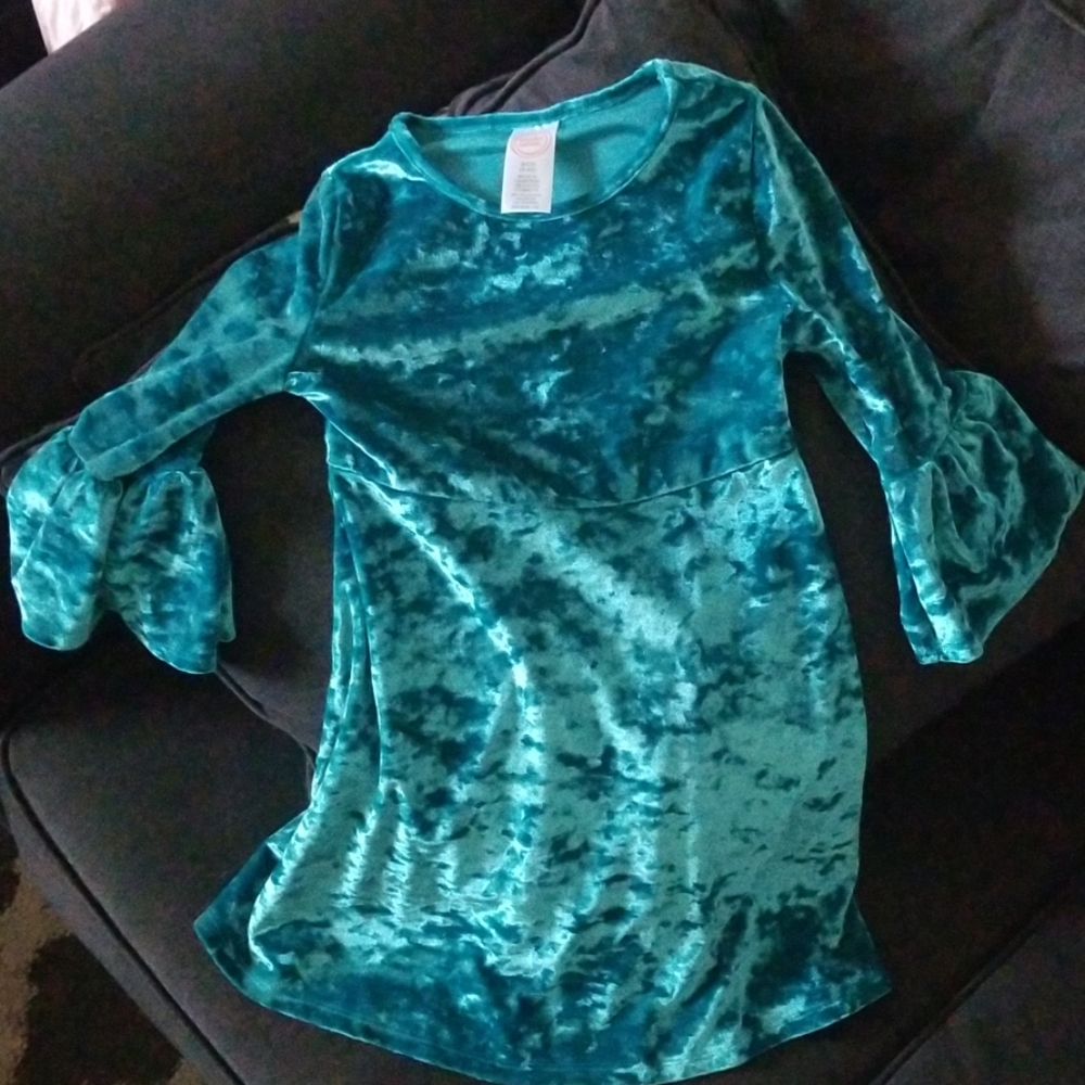 Girls dress